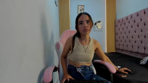 naomis_35 online show from 9, 10, 2025