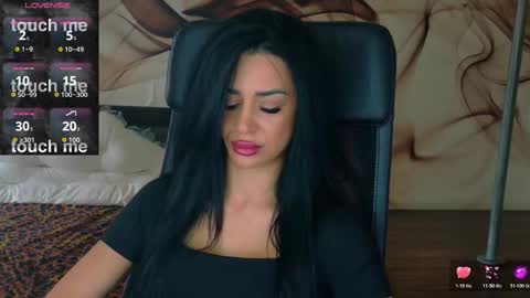 Snapshot of naomiscarlett chatting on 11, 11, 2025 NaomiScarlett online show from 11, 11, 2025