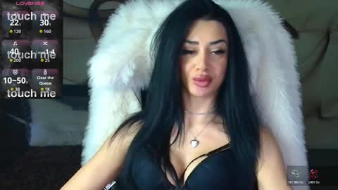 Snapshot of naomiscarlett chatting on 23, 12, 2025 NaomiScarlett online show from 23, 12, 2025