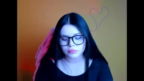 Snapshot of naomivibes chatting on 13, 11, 2025 Naomi online show from 13, 11, 2025