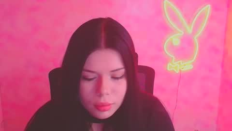 Snapshot of naomivibes chatting on 15, 11, 2025 Naomi online show from 15, 11, 2025