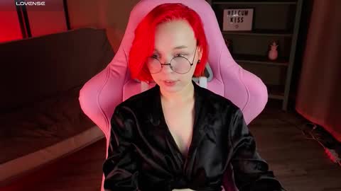 Snapshot of naomiyoru chatting on 9, 9, 2025 Naomi online show from 9, 9, 2025