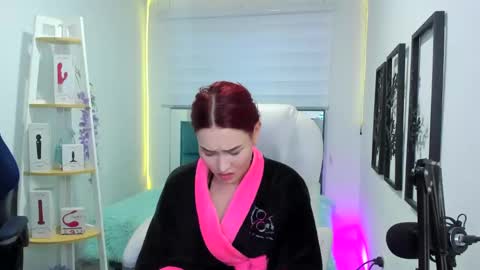 naomy online show from 18, 10, 2025