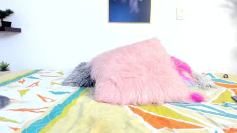 Naomy online show from 27, 1, 2025