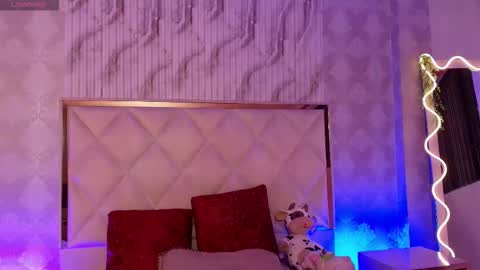 Naomy  online show from 1, 2, 2026