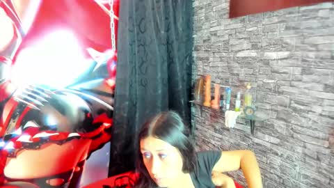 Snapshot of naomyangel chatting on 11, 10, 2025 naomy online show from 11, 10, 2025