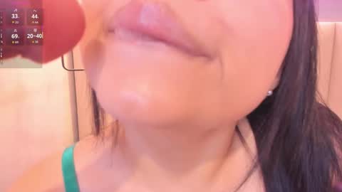 Naomy  online show from 13, 11, 2025