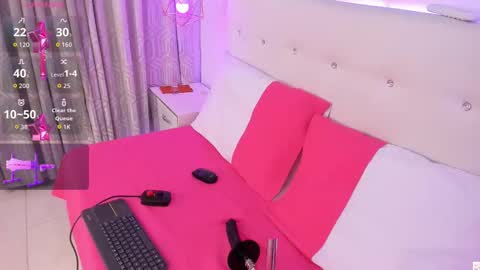 nara_pink online show from 1, 11, 2025