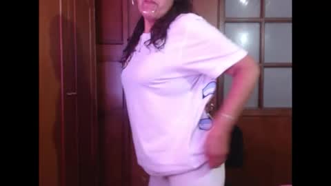 Snapshot of nasly_shy chatting on 15, 12, 2025 Nasly Cute online show from 15, 12, 2025