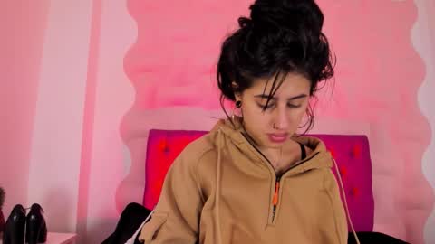 Snapshot of nastasha_nasty1 chatting on 18, 11, 2025 Maira online show from 18, 11, 2025