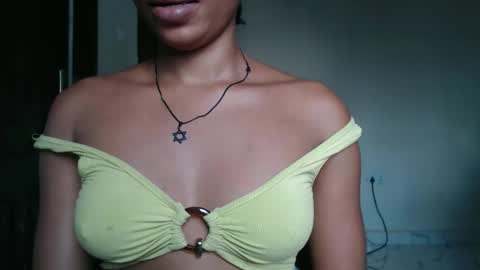 bella online show from 23, 12, 2025