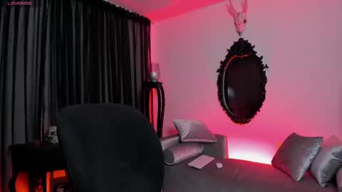 Goddess Alice online show from 31, 10, 2025