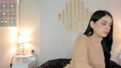 Natacha Diaz online show from 18, 11, 2025