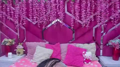 natalia pinkk online show from 7, 1, 2025