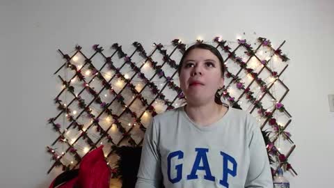 Natalia Walker online show from 1, 2, 2026