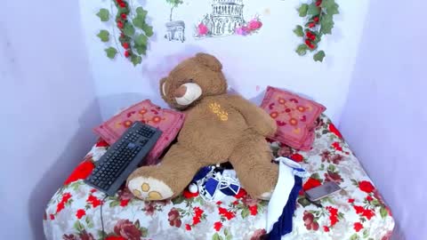 Snapshot of nataliaandjulliam chatting on 14, 11, 2025 nataliaandjulliam online show from 14, 11, 2025