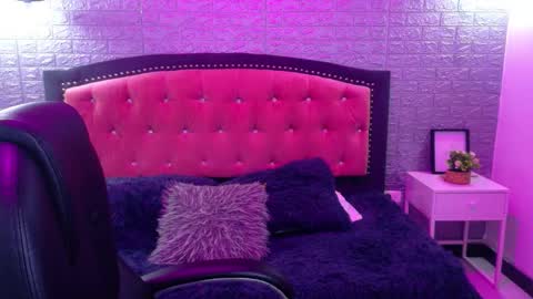 natalie  online show from 22, 10, 2025