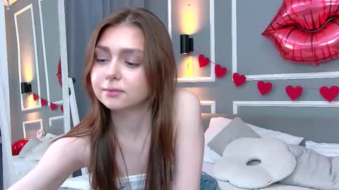 Snapshot of nataliecroft chatting on 8, 3, 2026 nataliecroft online show from 8, 3, 2026