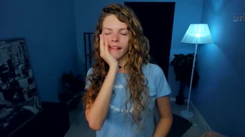 Natalie online show from 31, 10, 2025