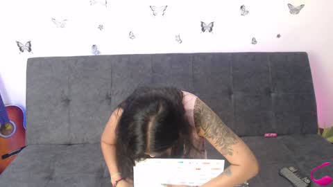   online show from 18, 1, 2025