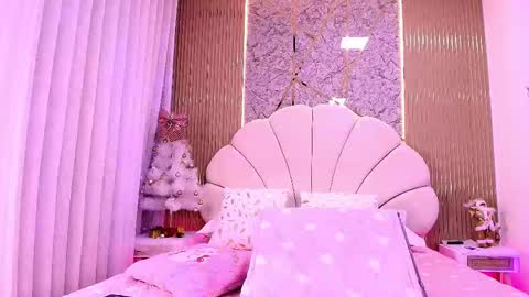 Snapshot of natasha_luna_ chatting on 28, 11, 2025 Natasha online show from 28, 11, 2025