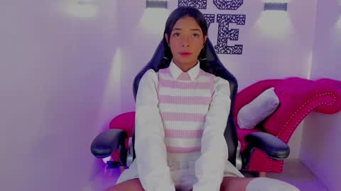 Snapshot of natasha_smith_ws chatting on 30, 11, 2025 Natasha online show from 30, 11, 2025