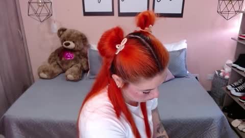 Snapshot of natasha_woo chatting on 16, 11, 2025 Nat online show from 16, 11, 2025