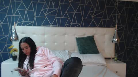 natashabrinkley online show from 16, 11, 2025