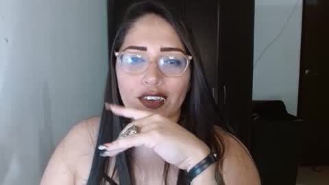 Natasha Smithe  online show from 23, 10, 2025