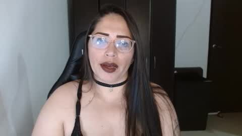 Natasha Smithe  online show from 28, 10, 2025