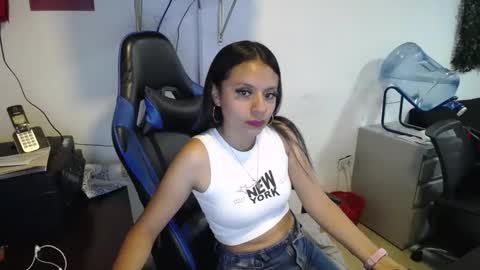 Snapshot of natashax_hot chatting on 8, 2, 2025 Natashax online show from 8, 2, 2025