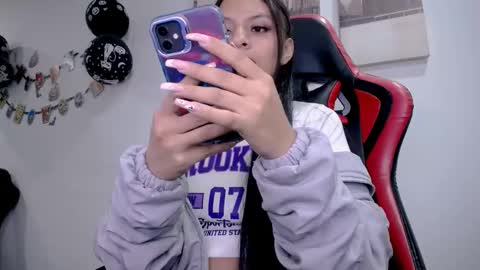 Snapshot of natashax_hot chatting on 17, 10, 2025 Natashax online show from 17, 10, 2025