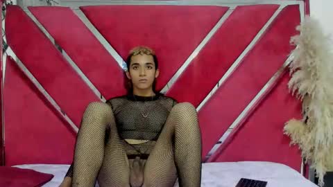 Snapshot of nate_desire chatting on 18, 11, 2025 Nate Desire new 18 Latina Bigcock Cum online show from 18, 11, 2025