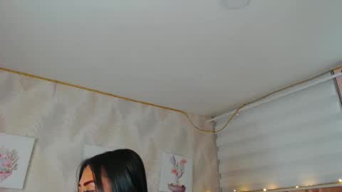 Snapshot of nathalierose_1 chatting on 16, 1, 2025 Nathalie Rose online show from 16, 1, 2025