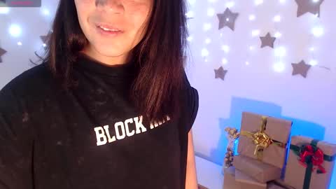 Snapshot of nathy_rock chatting on 28, 11, 2025 Nathalia online show from 28, 11, 2025