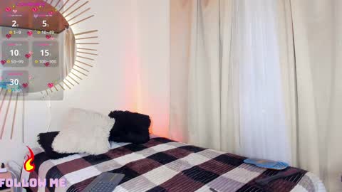 andrea Instagram..natta smithh online show from 3, 3, 2025