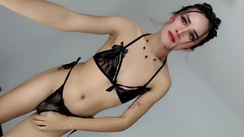 Nathalie smith online show from 16, 3, 2026