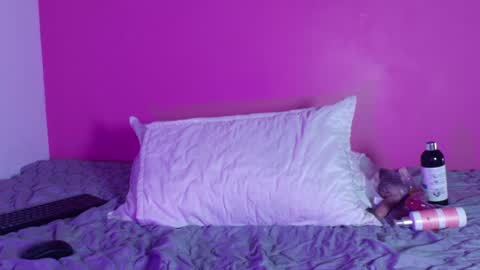 Gwen  online show from 16, 12, 2024