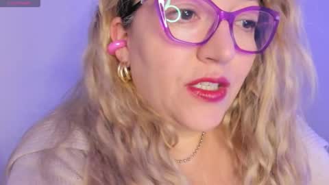 Snapshot of naty__mature_ chatting on 6, 3, 2026 Nataly online show from 6, 3, 2026