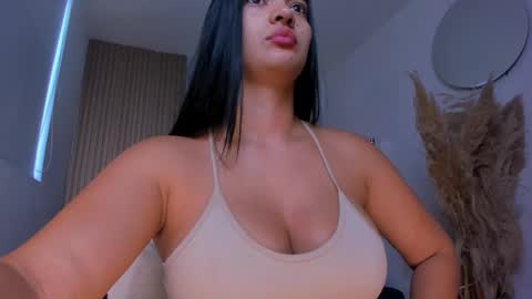 Naty Ferrer online show from 12, 10, 2025