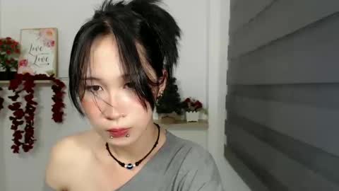 naughty_ashleyxx online show from 13, 1, 2025