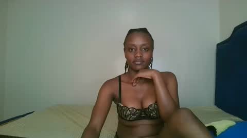 naughty_ellaa online show from 26, 9, 2025