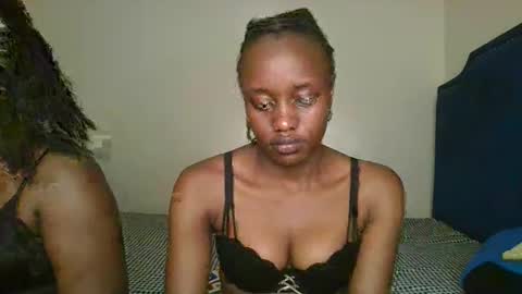 naughty_ellaa online show from 4, 10, 2025