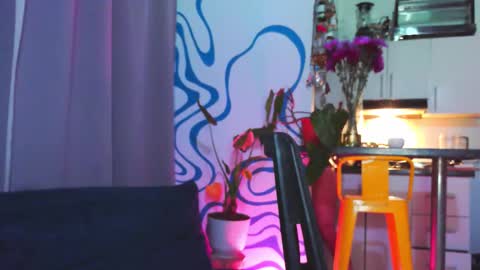 Em  please help me reach 100 thumbs up 3 online show from 26, 11, 2025