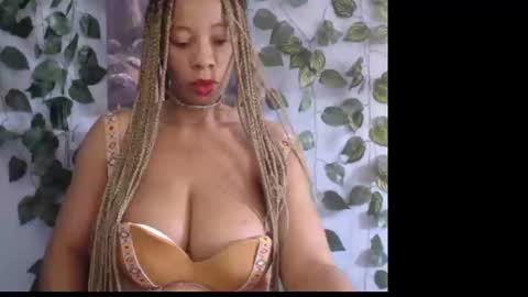 Snapshot of naughty_xxbunny chatting on 28, 1, 2025 beauty online show from 28, 1, 2025