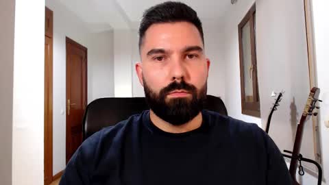 Snapshot of naughtybear_69 chatting on 15, 10, 2025 Tom online show from 15, 10, 2025