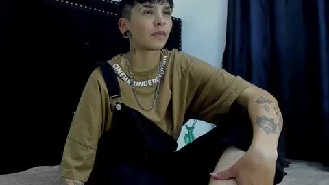 naughtyboy_rs online show from 15, 9, 2025