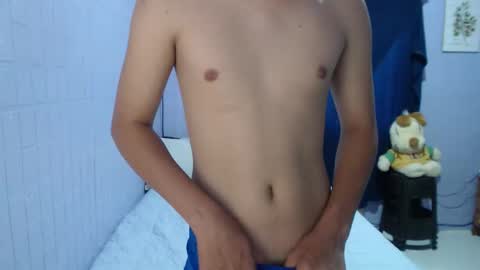 naughtyboytoni online show from 8, 10, 2025