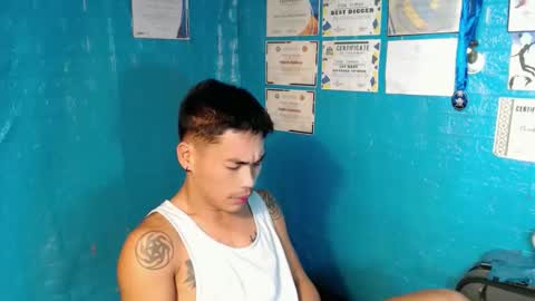 naughtyfuck_boy online show from 30, 10, 2025