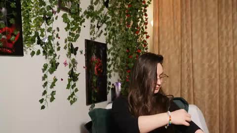 Mya Alexya online show from 1, 12, 2025